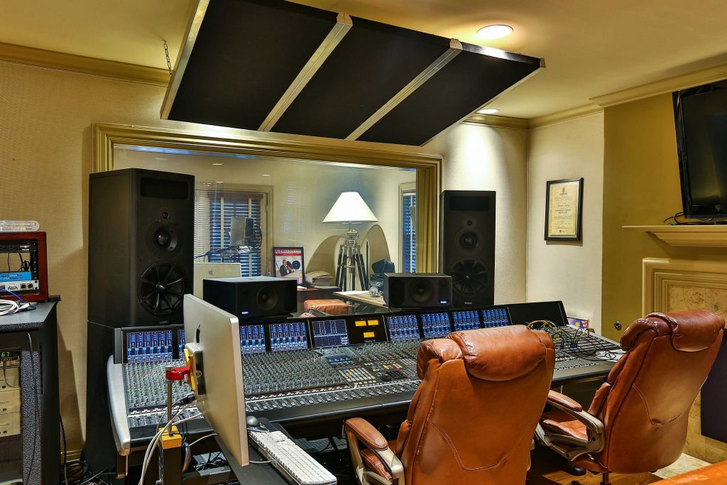 Jennifer Lopez Sound Studio